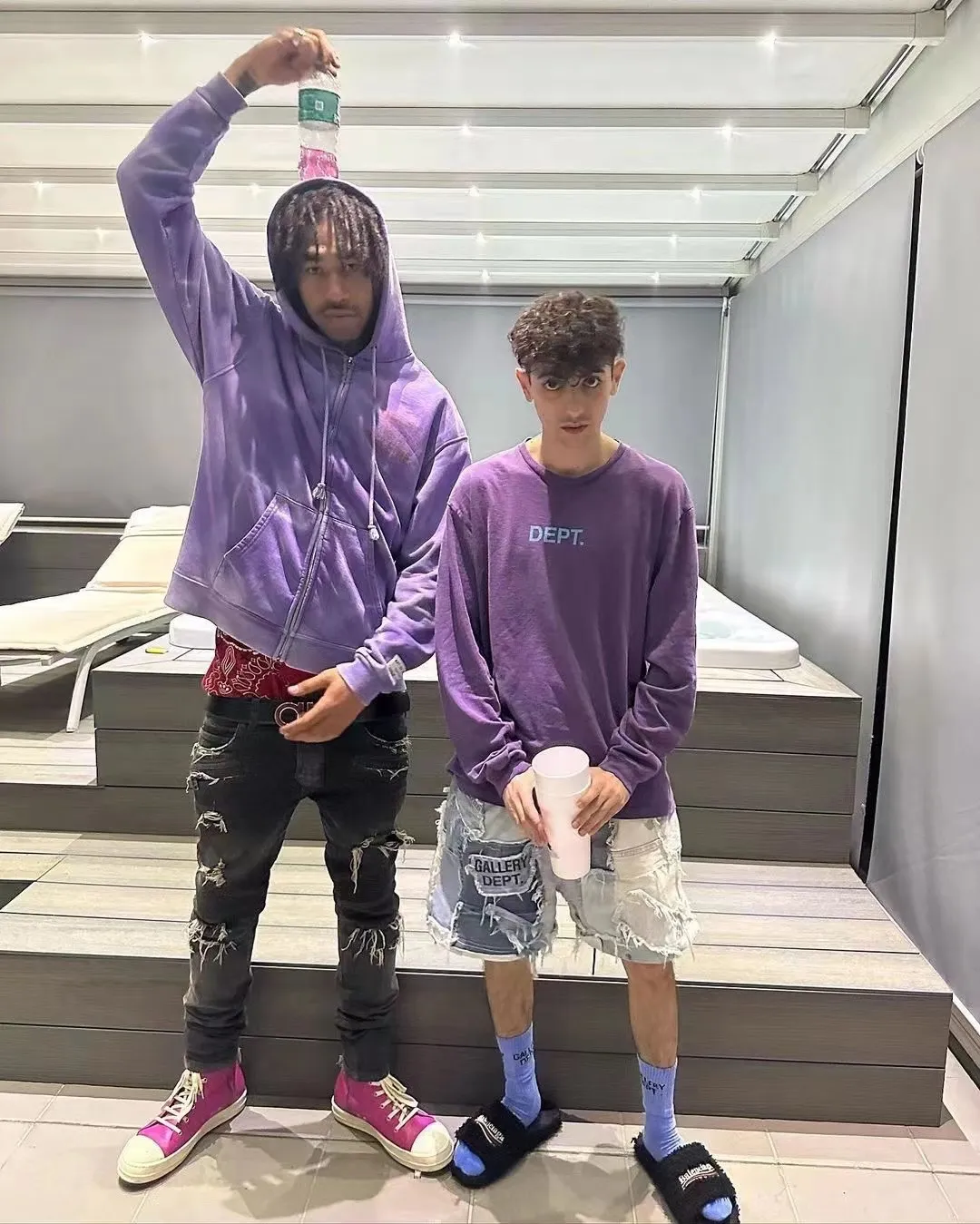 The same style as the owner GALLERY DEPT. FRENCH ZIP HOODIE water corrugated French zipper hole hoodie, sun washed purple, washed purple S-XL, ready-to-wear dyeing, hand-stitched and heavy-weighted, faded, super-heavy washing, hand-hanging holes, bone edges turned white, molded and customized with G LOGO zipper